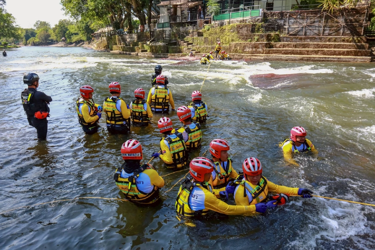 สิงห์อาสา ผนึก ปภ. สร้างหลักสูตรกู้ภัยน้ำเชี่ยว อบรมอาสาสมัครกู้ภัย