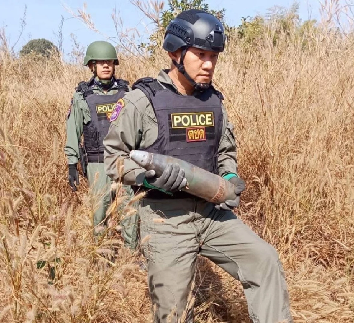 EOD ตชด.22 ลุยเก็บกู้วัตถุระเบิดตกค้างชายแดนไทย–กัมพูชา