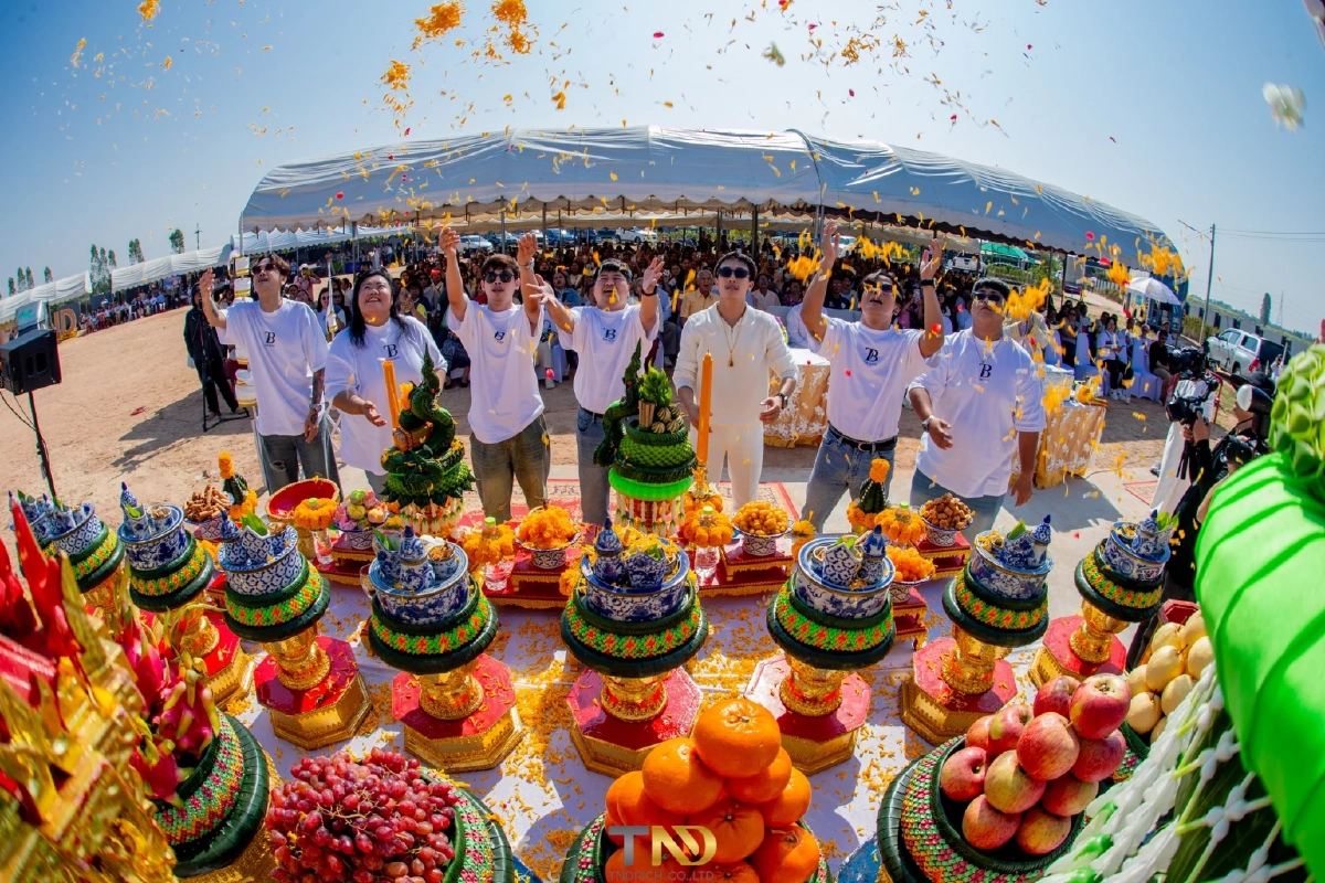 “นุ๊ก ธนดล” ก้าวสู่บทบาทเจ้าของกิจการอย่างเป็นทางการ