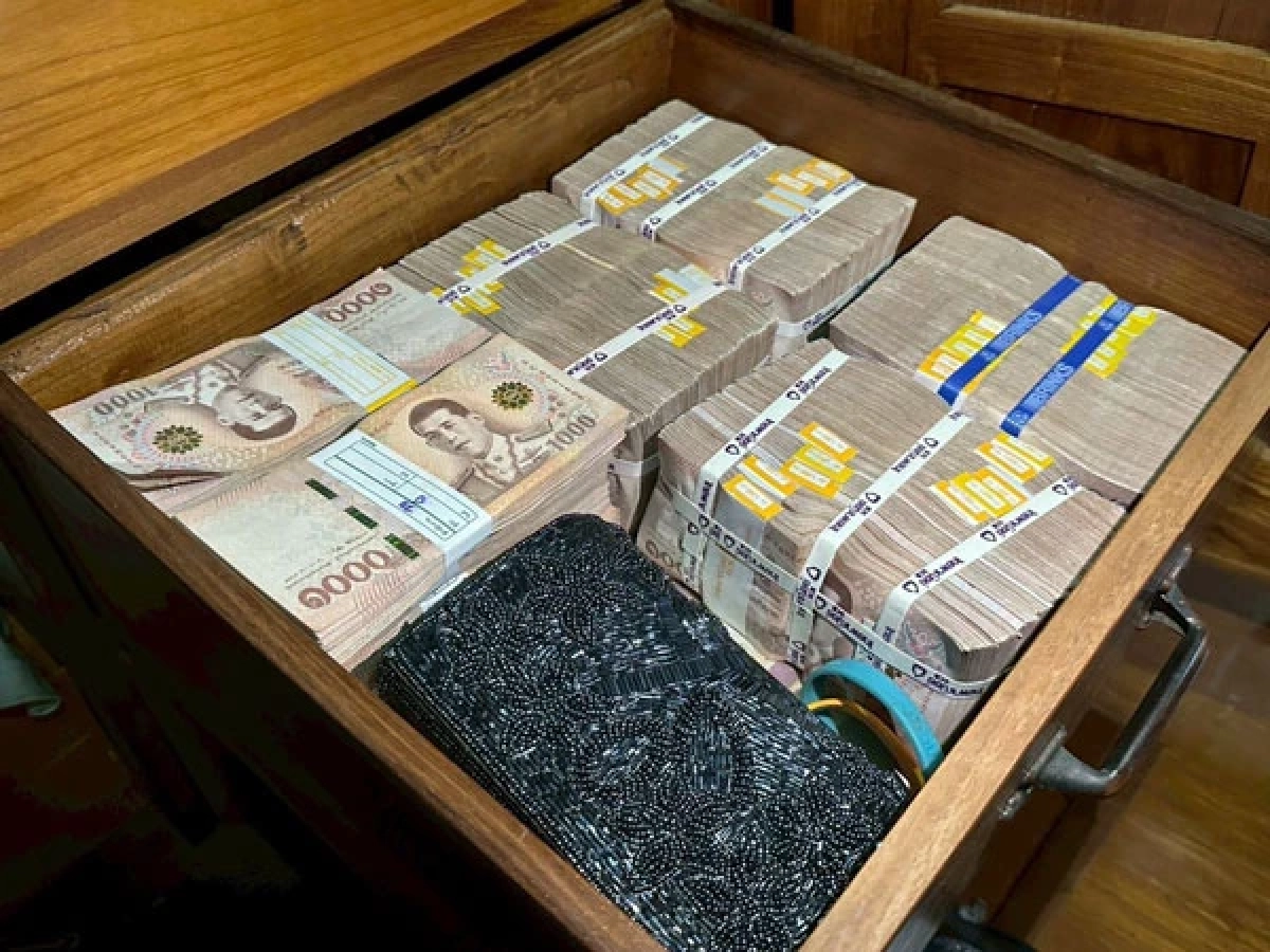 เปิดจุดโป๊ะ ผู้บริหารระดับสูงของการไฟฟ้า เอี่ยวแก๊งจีนเทา