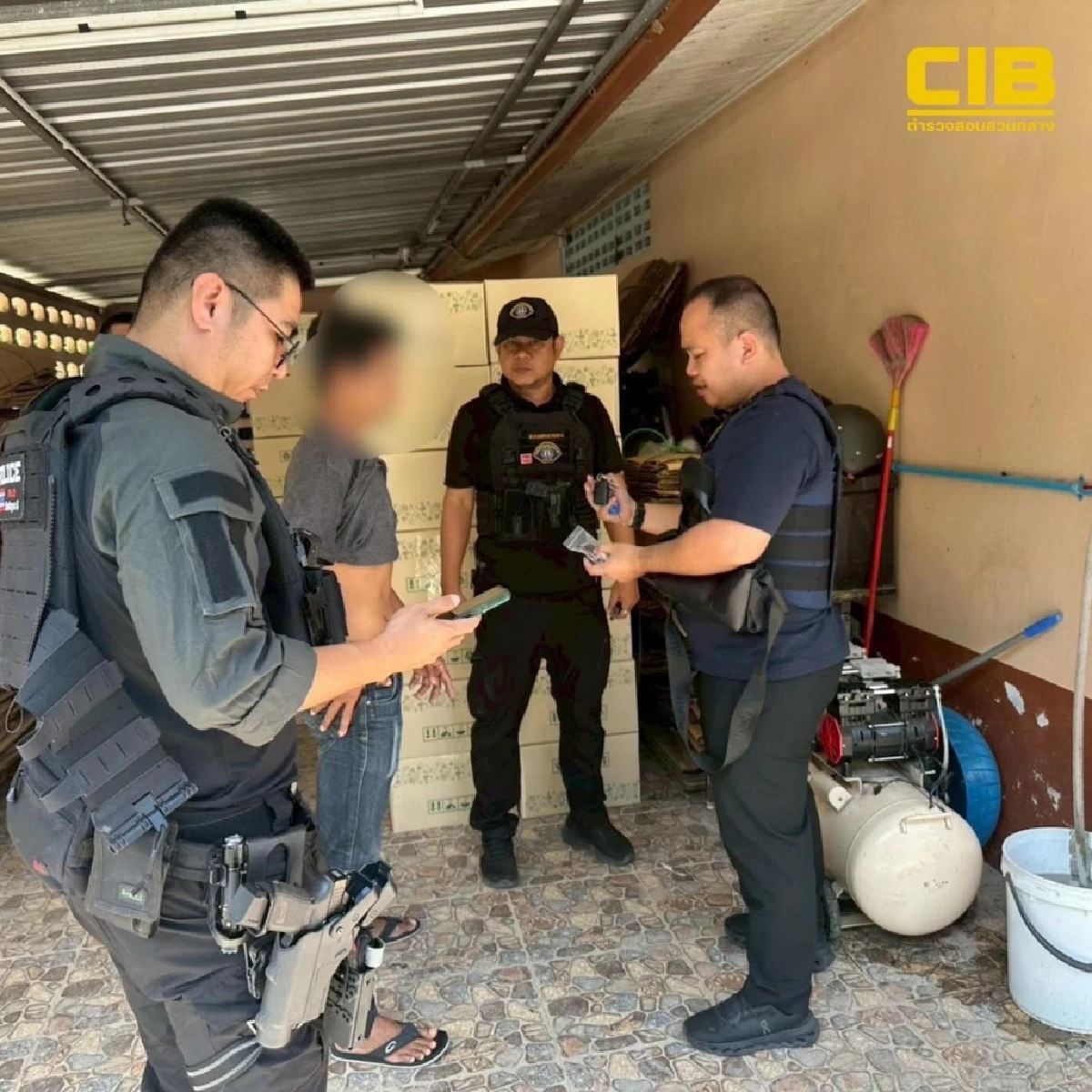 ทลายเครือข่ายโรงงานลอบผลิตยาแก้ไอปลอมรายใหญ่ มูลค่ากว่า 20 ล้าน