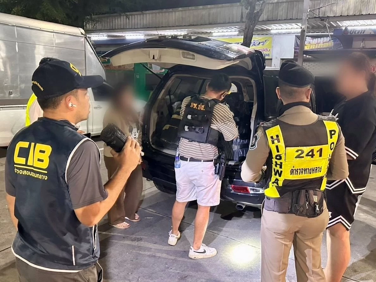 ตบตาเป็นครอบครัว! ตำรวจสกัดขบวนการขนไอซ์ 213 กก. คาปั๊มน้ำมัน