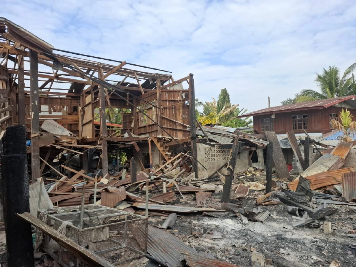 กองกำลังสุรนารี ร่วมฟื้นฟูบ้านเรือนประชาชนชายแดนจากการสู้รบ