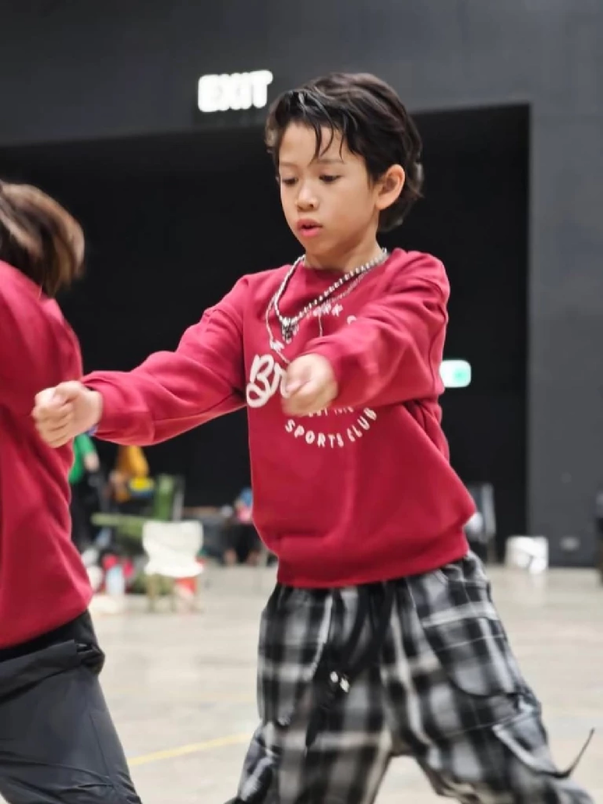 ลูกไม้หล่นไม่ไกลต้น ลูกชายพระเอกดัง ฉายแวว ลงแข่งเต้นครั้งแรก