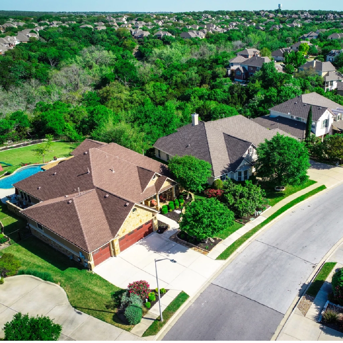 รู้ก่อนซื้อ! ทิศหน้าบ้านแบบไหน อยู่แล้วรวย เงินไหลเข้าไม่หยุด