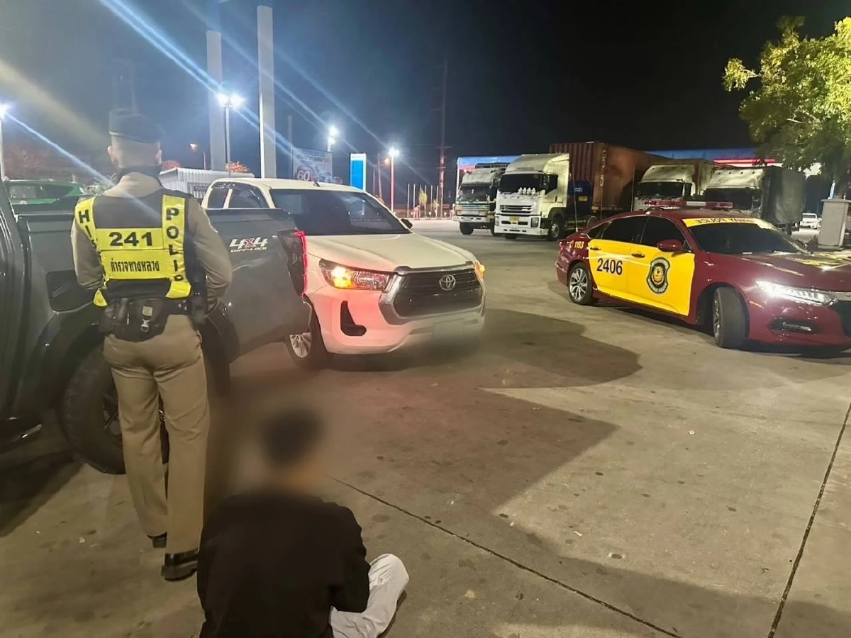 ตบตาเป็นครอบครัว! ตำรวจสกัดขบวนการขนไอซ์ 213 กก. คาปั๊มน้ำมัน