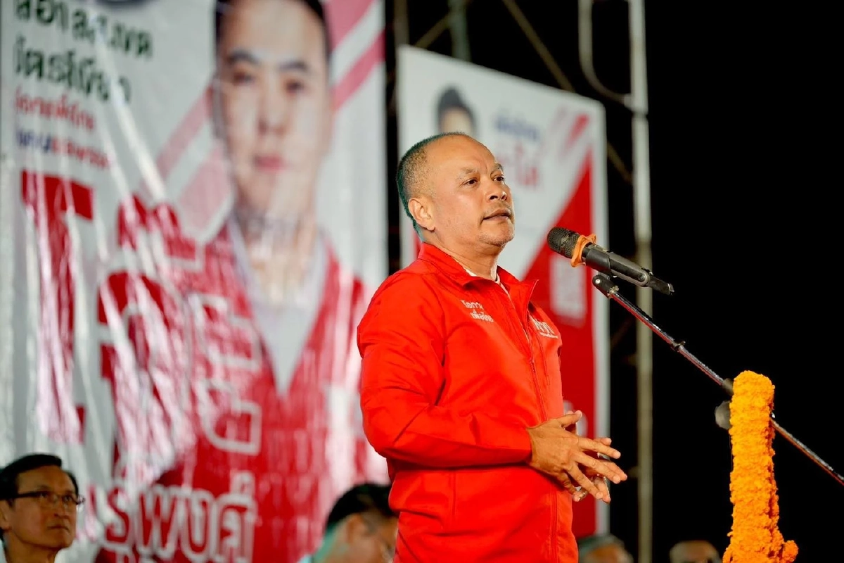 ณัฐวุฒิ เตือนภูมิใจไทย หยุดวาทกรรมรักชาติ เรียกคะแนนเสียง