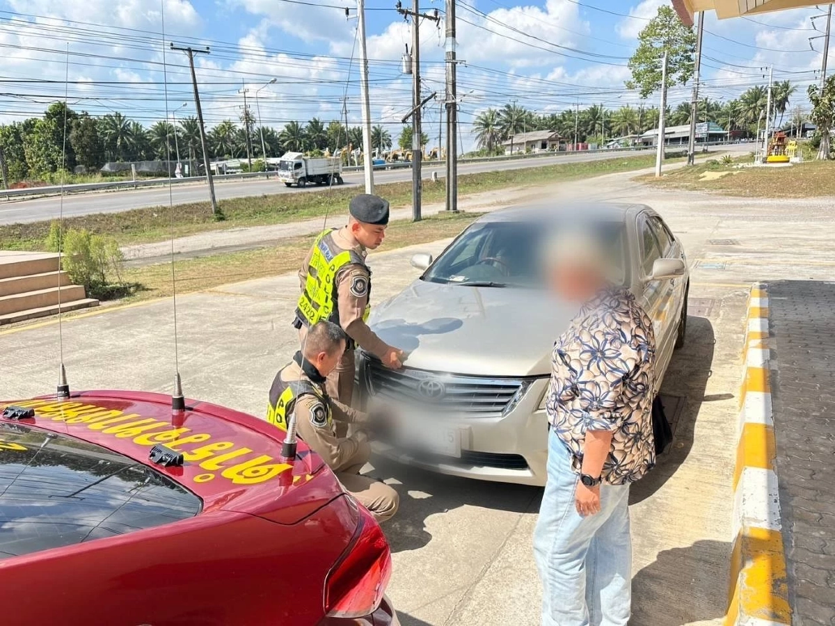 วางหมวกตำรวจไม่รอด! ทางหลวงชุมพรสกัดเก๋งเถื่อน สวมทะเบียนปลอม