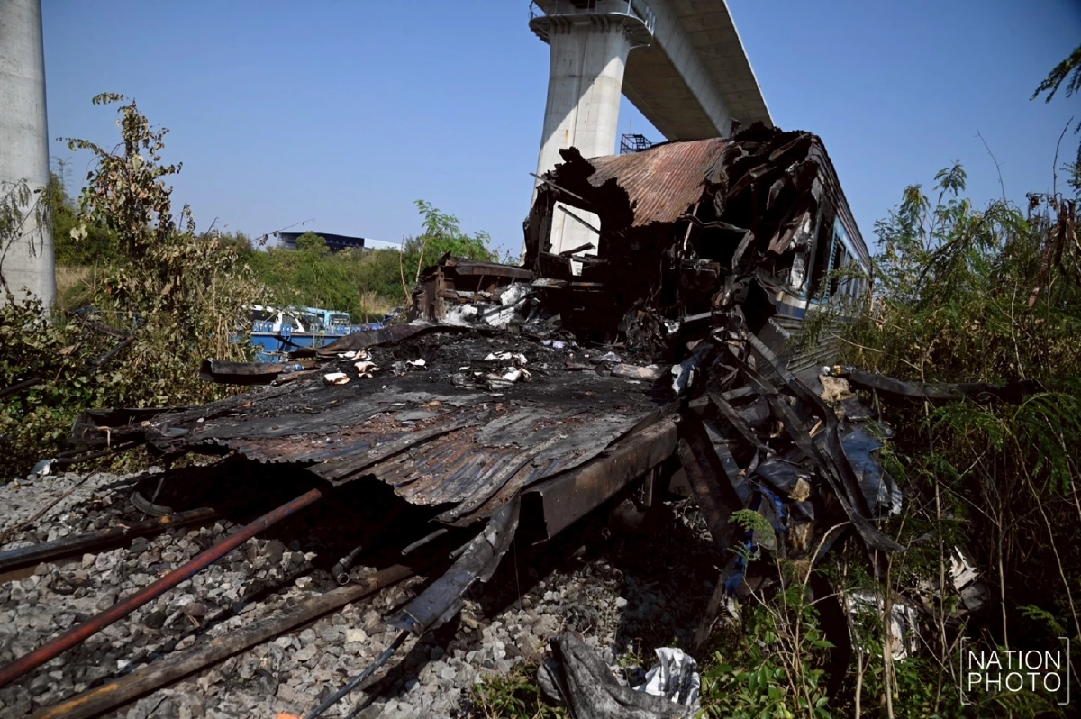 สลด ไปไม่ถึงสนาม แฟนบอล 6 ราย เสียชีวิตเหตุเครนถล่มรถไฟ