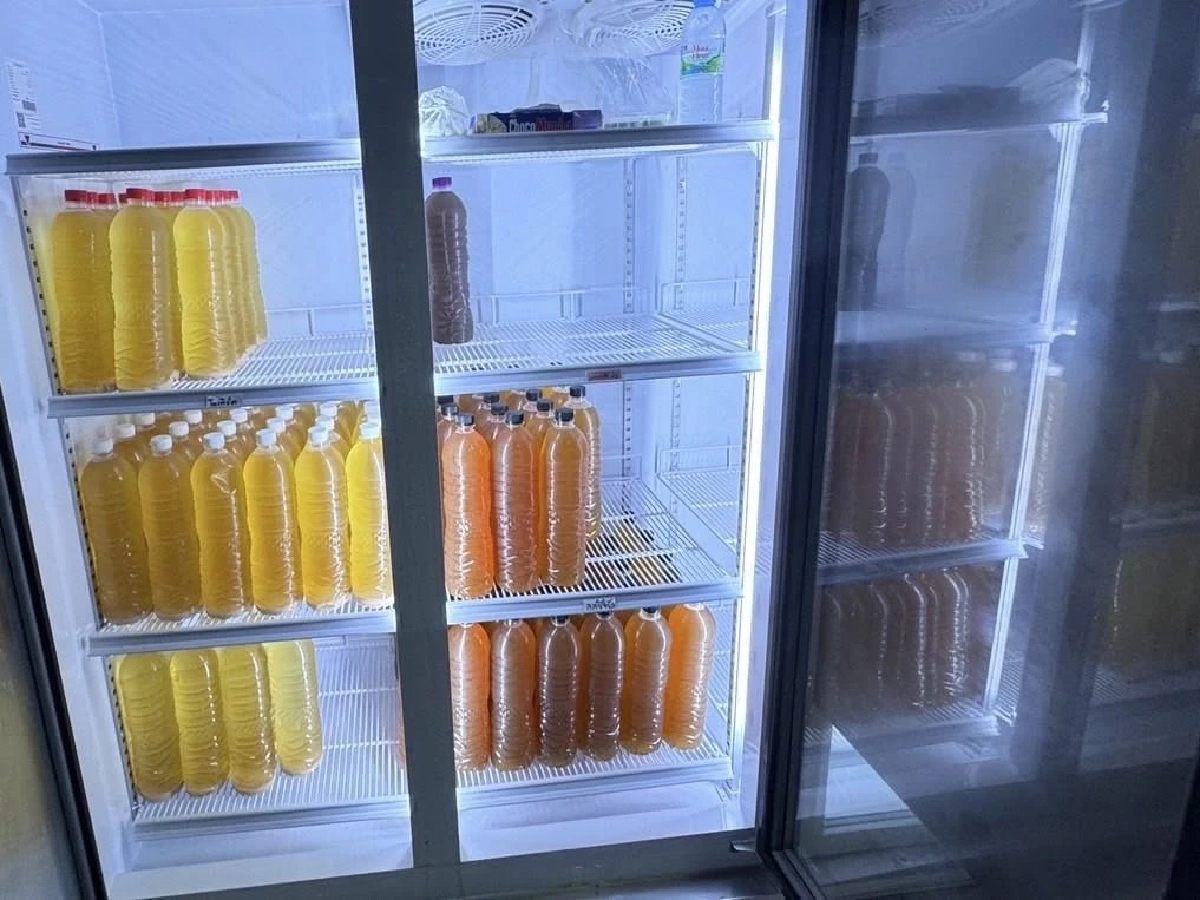 ปกครองเมืองนนทบุรีจับร้านลักลอบขายน้ำกระท่อม ยึดของกลางเพียบ