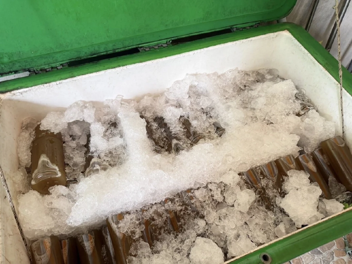 ฝ่ายปกครองเมืองนนทบุรี บุกจับร้านลอบขายน้ำกระท่อมผสมยาแก้ไอ