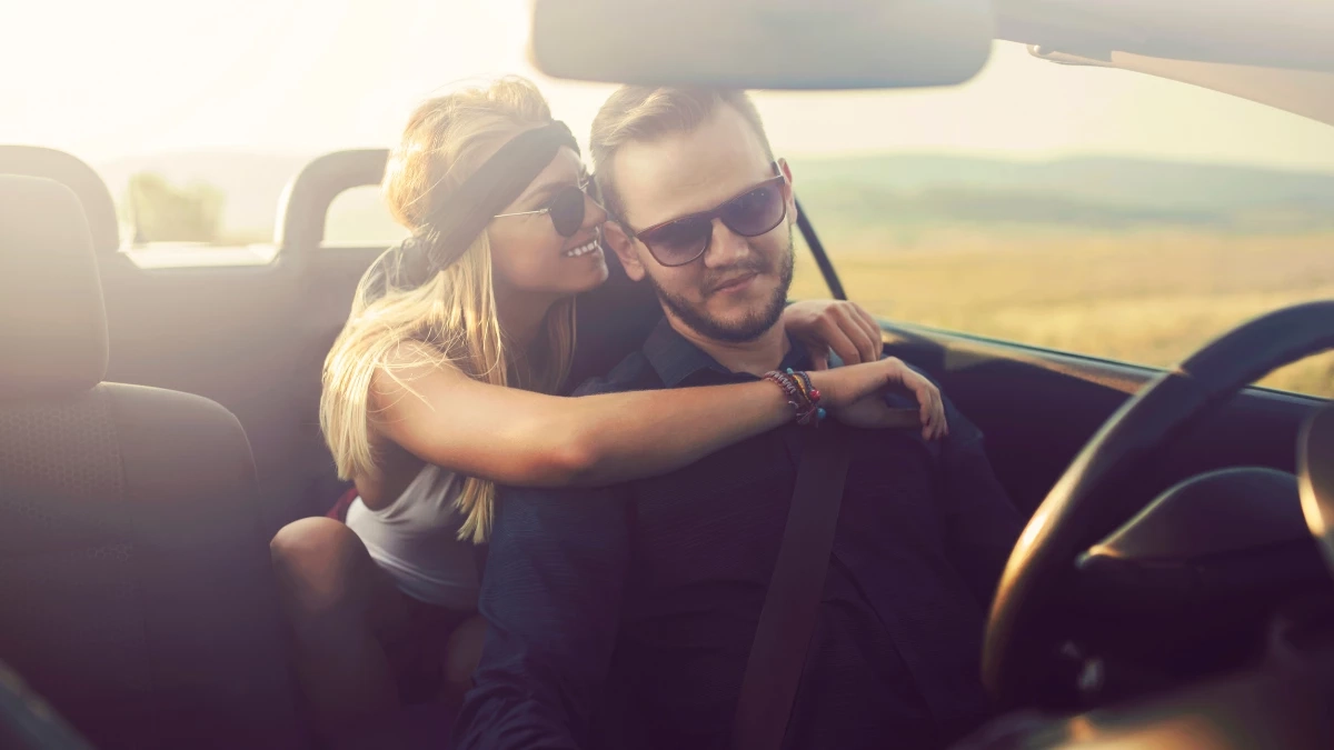  อย่าหาทำ! พฤติกรรมพิเรนทร์บนรถ อาจพาเข้าคุกโดยไม่รู้ตัว