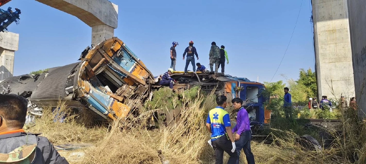 ฟังแล้วน่ากลัว ผู้โดยสาร เล่านาทีเครนหักฟาดตู้รถไฟเต็มแรง