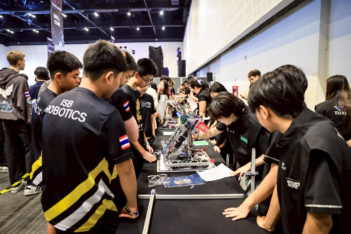 เปิดฉากแล้ว แข่งขันหุ่นยนต์ VEX Robotics Thailand 2025–2026 เฟ้นหาเยาวชนไทยสู่เวทีโลก