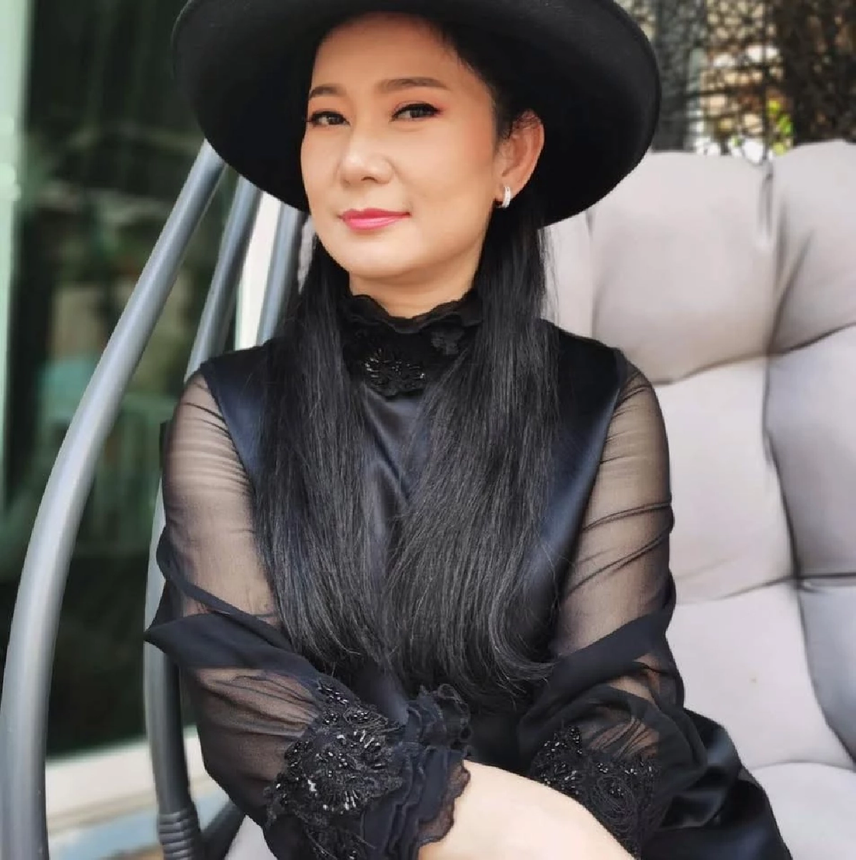 เปิดโพสต์ล่าสุด "ปู กนกวรรณ" ลั่น แค่โทรคุยกับพี่อ้อยก็น้ำตาแตก