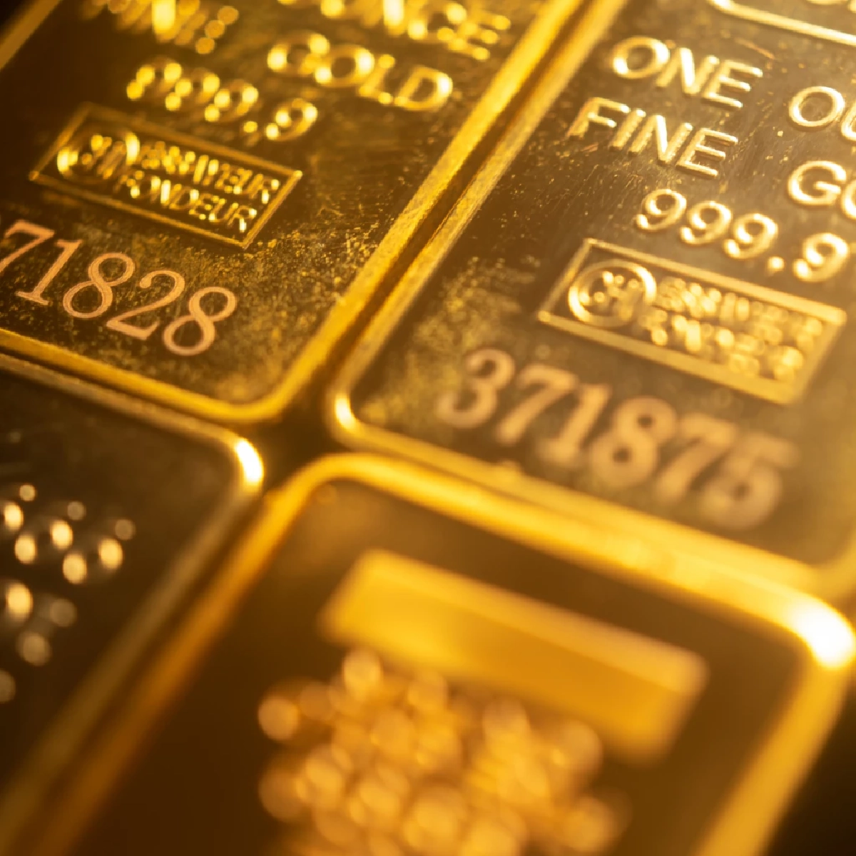 สรุปสถิติราคาทองคำย้อนหลัง 30 ปี จาก 4 พันสู่เหยียบ 7 หมื่นบาท