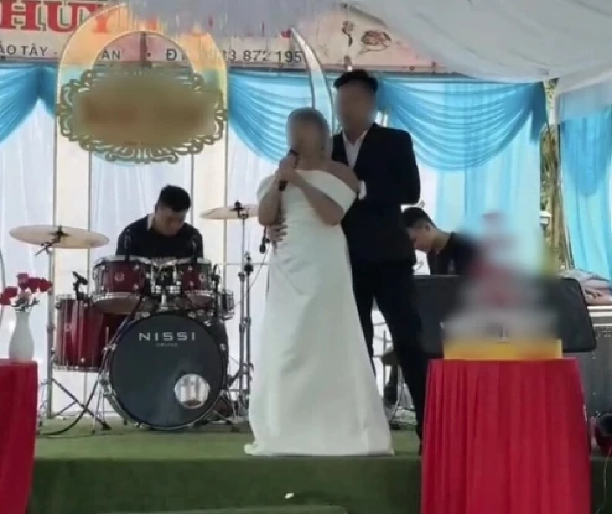 รักต่างวัย เจ้าบ่าว 33 ปี วิวาห์หวาน เจ้าสาว 65 ปี อายุเยอะกว่าแม่