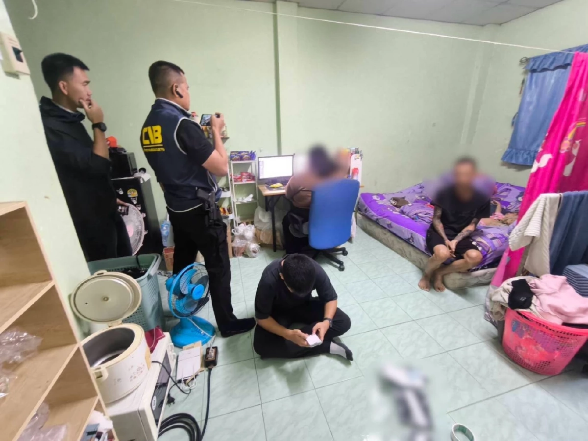 ตำรวจสอบสวนกลางทลาย คอกม้าบางแสน ยึดมือถือ–บัญชีม้า