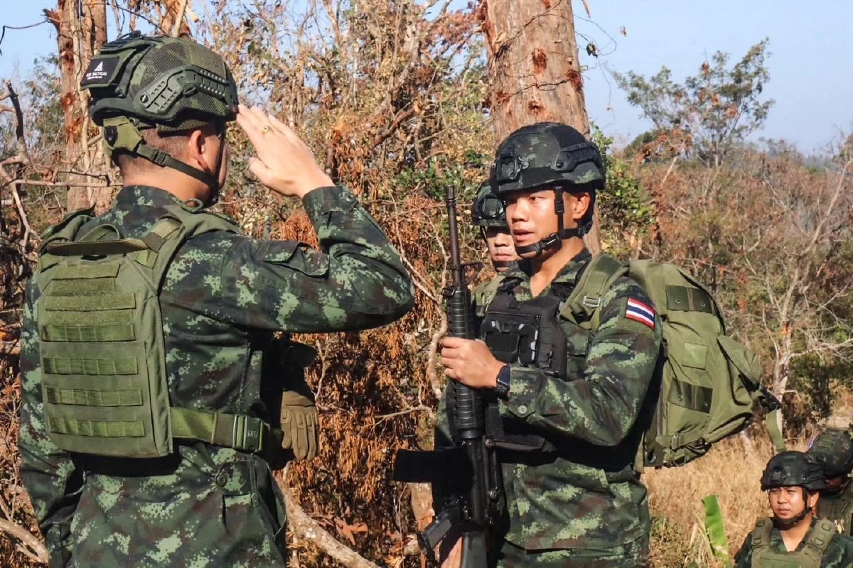 พัน.ร.12/ร.3 พัน.2 รับรายงานตัวนายทหารในสนาม พร้อมรักษาอธิปไตย