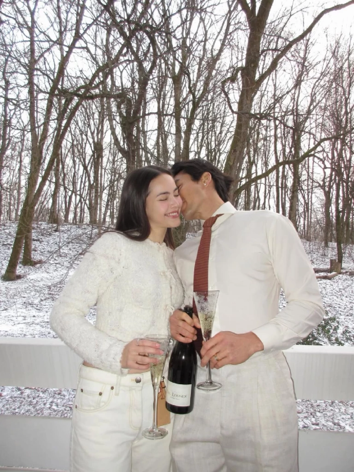 ว่าที่บ่าวสาวหวานรับปีใหม่ “ญาญ่า” โพสต์โมเมนต์หวาน “ณเดชน์”