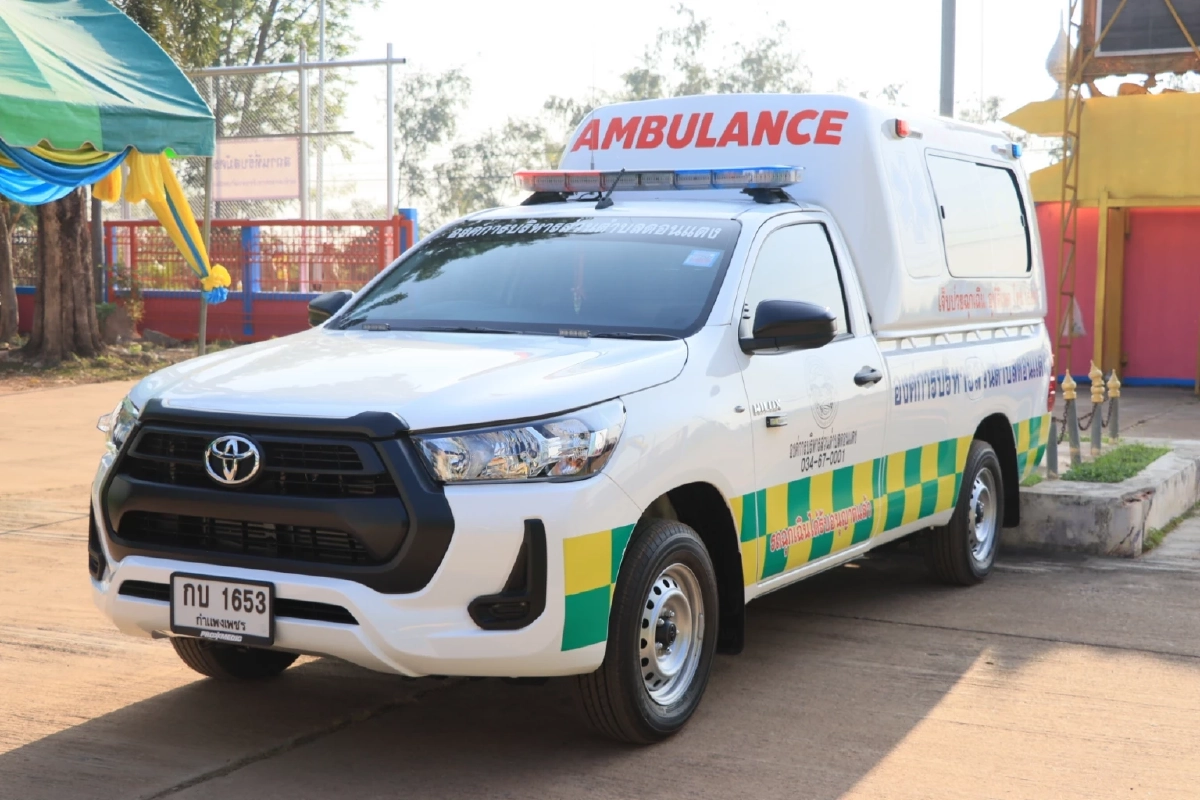 เปิดทะเบียนรถ สาวท้องแก่สุดกลั้น คลอดลูกสาวบนรถกู้ชีพ