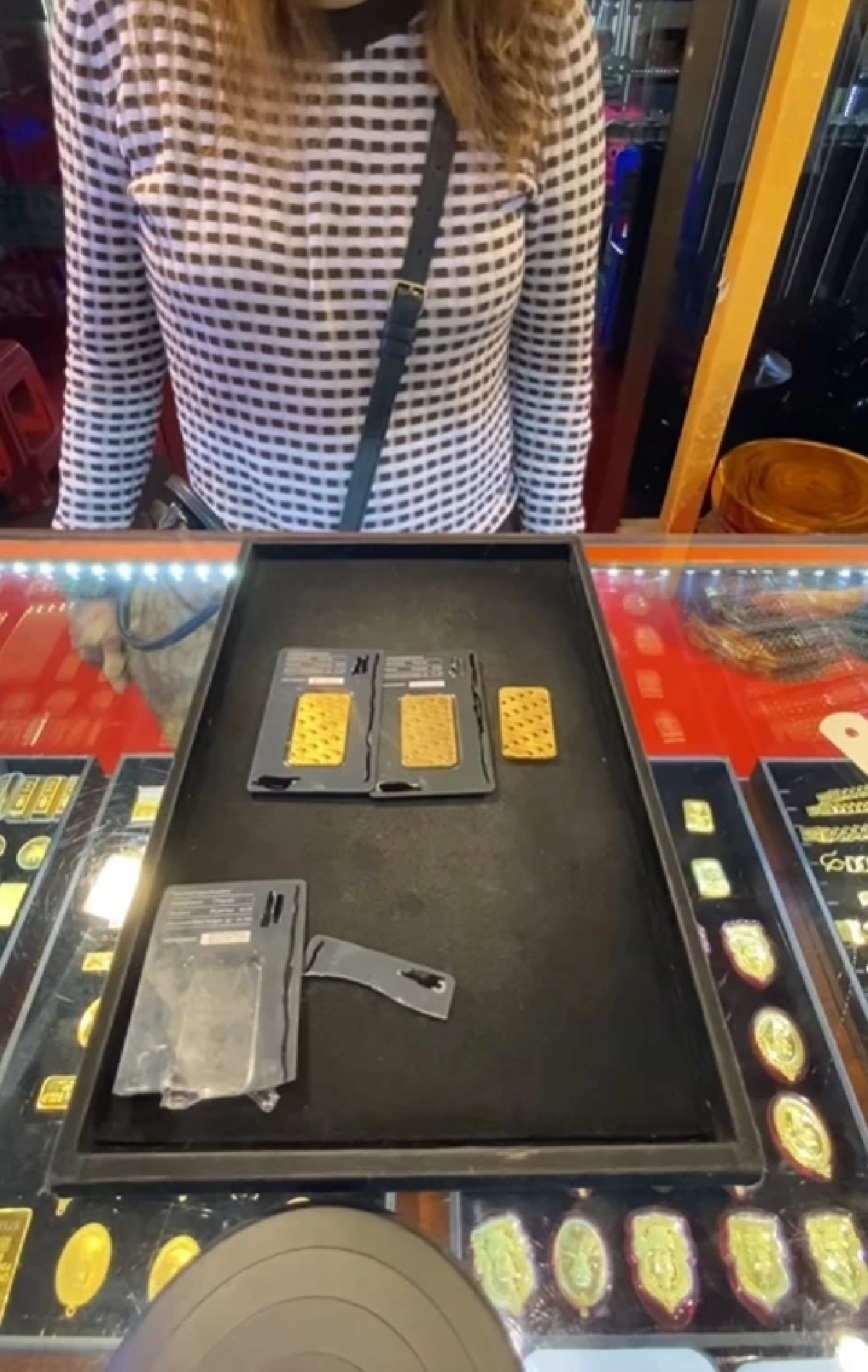 สาวอึ้ง ซื้อทองนับแสน หวังขายให้คุณนะโม รู้ความจริงทำช้ำหนัก