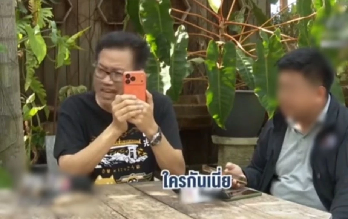 วิจารณ์ยับ "ทนายเดชา" เปิดลำโพงรับสายคุย "ทนายแก้ว" กลางวงสื่อ