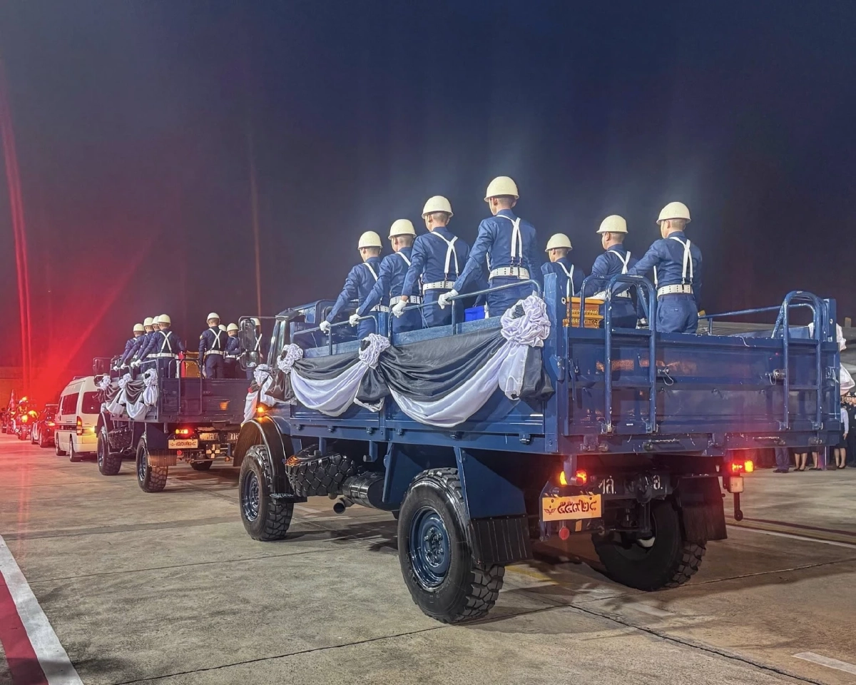 ทอ.จัดพิธีรับร่าง 2 นักบิน AT 6 TH พิจารณาปูนบำเหน็จพิเศษ 7 ขั้น