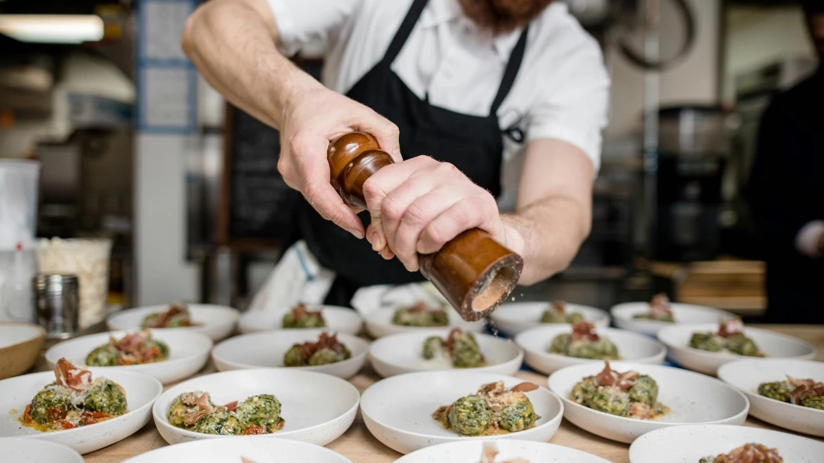 กินอร่อยไม่บวมน้ำ! เปิด 5 เทคนิคปรุงรสนัวด้วยสมุนไพรธรรมชาติ