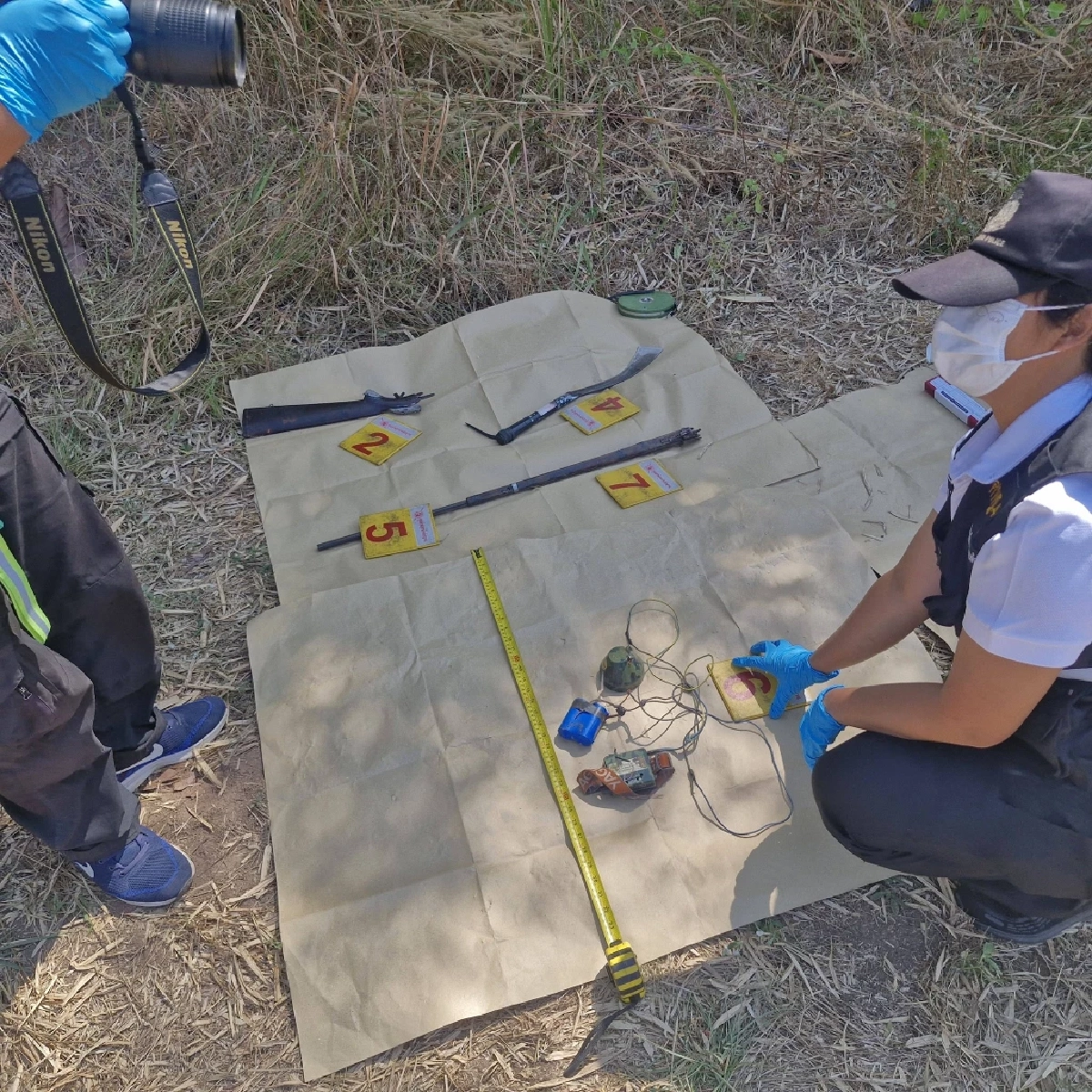 ชันสูตรเบื้องต้นพบชายวัย 51 ปีเสียชีวิตปริศนาในไร่อ้อย