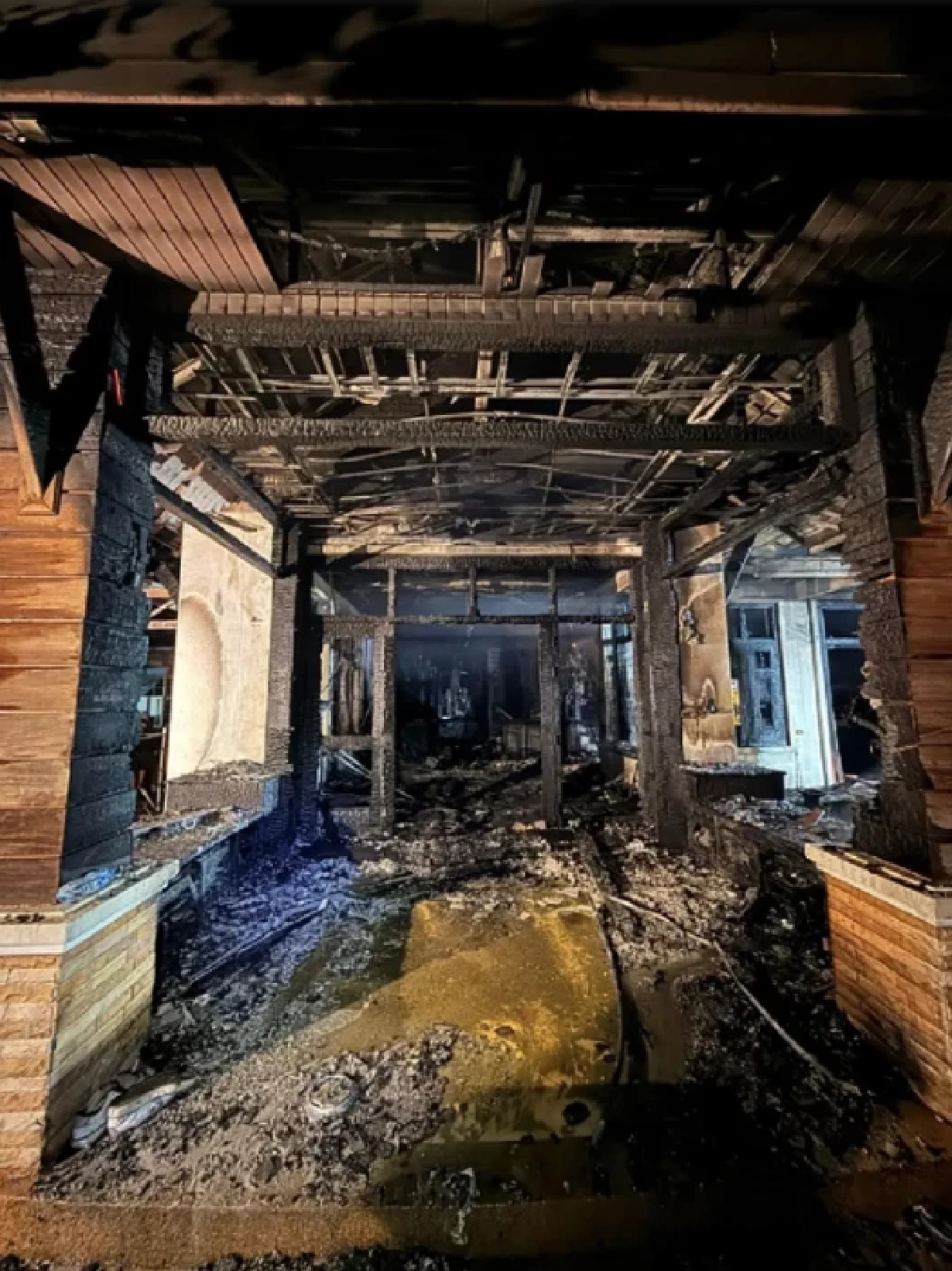 อาลัย ศิษย์เก่าแม่โจ้ 1 ใน 5 เหยื่อไฟไหม้บ้านคร่าชีวิตที่เชียงใหม่