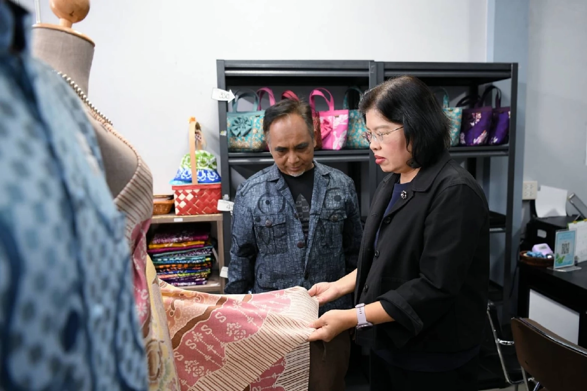 "กรมทรัพย์สินทางปัญญา"รุกลงใต้ เสริมแกร่งสินค้า "ผ้าบาติกนราธิวาส"