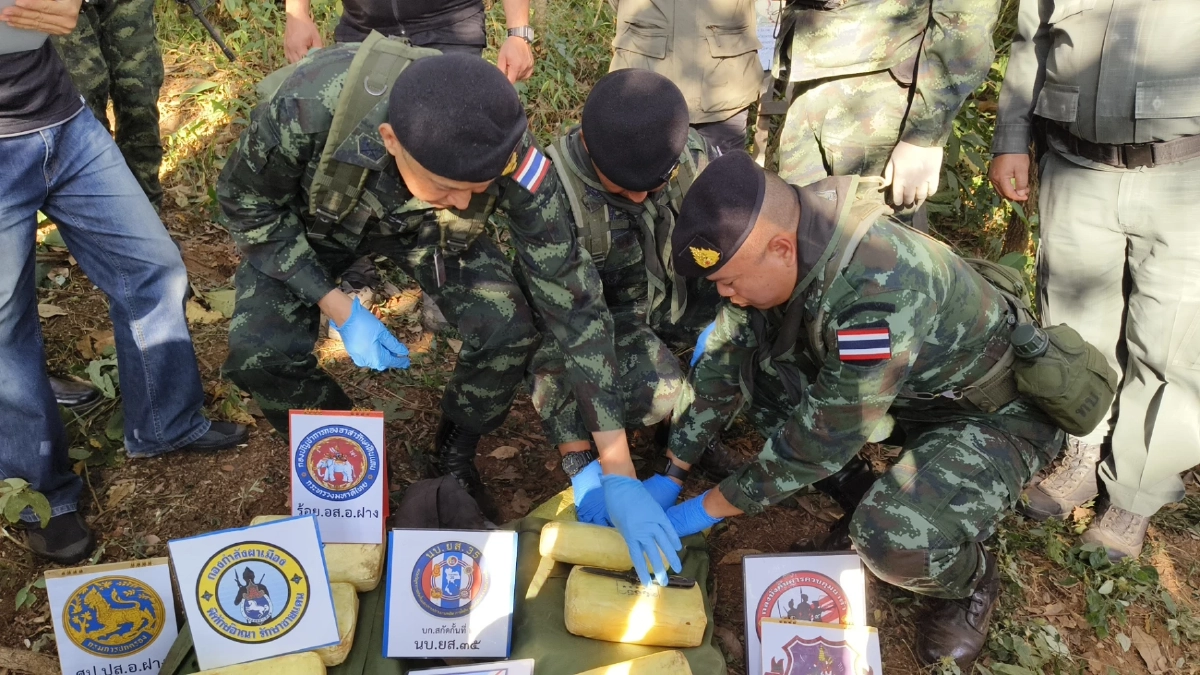 กองกำลังผาเมืองปะทะขบวนการค้ายาเสพติดชายแดนฝาง ยึดยาบ้า