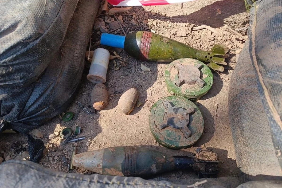 ศทช.เก็บกู้ทุ่นระเบิดพื้นที่ปราสาทตาควาย พบวัตถุระเบิด 7 รายการ