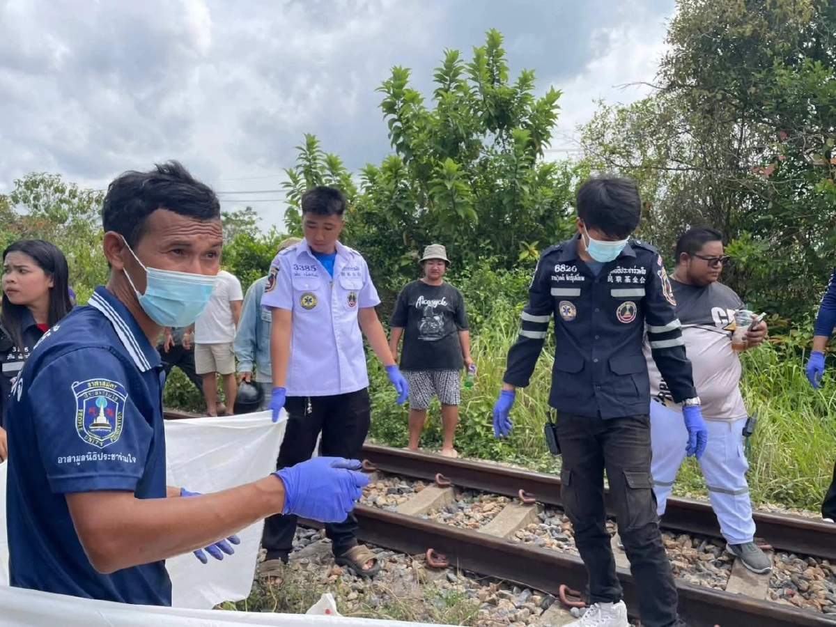 ยิ่งขนลุก ของสิ่งเดียวที่อยู่ใกล้ร่าง หนุ่มวัย 26 โดนรถไฟชน