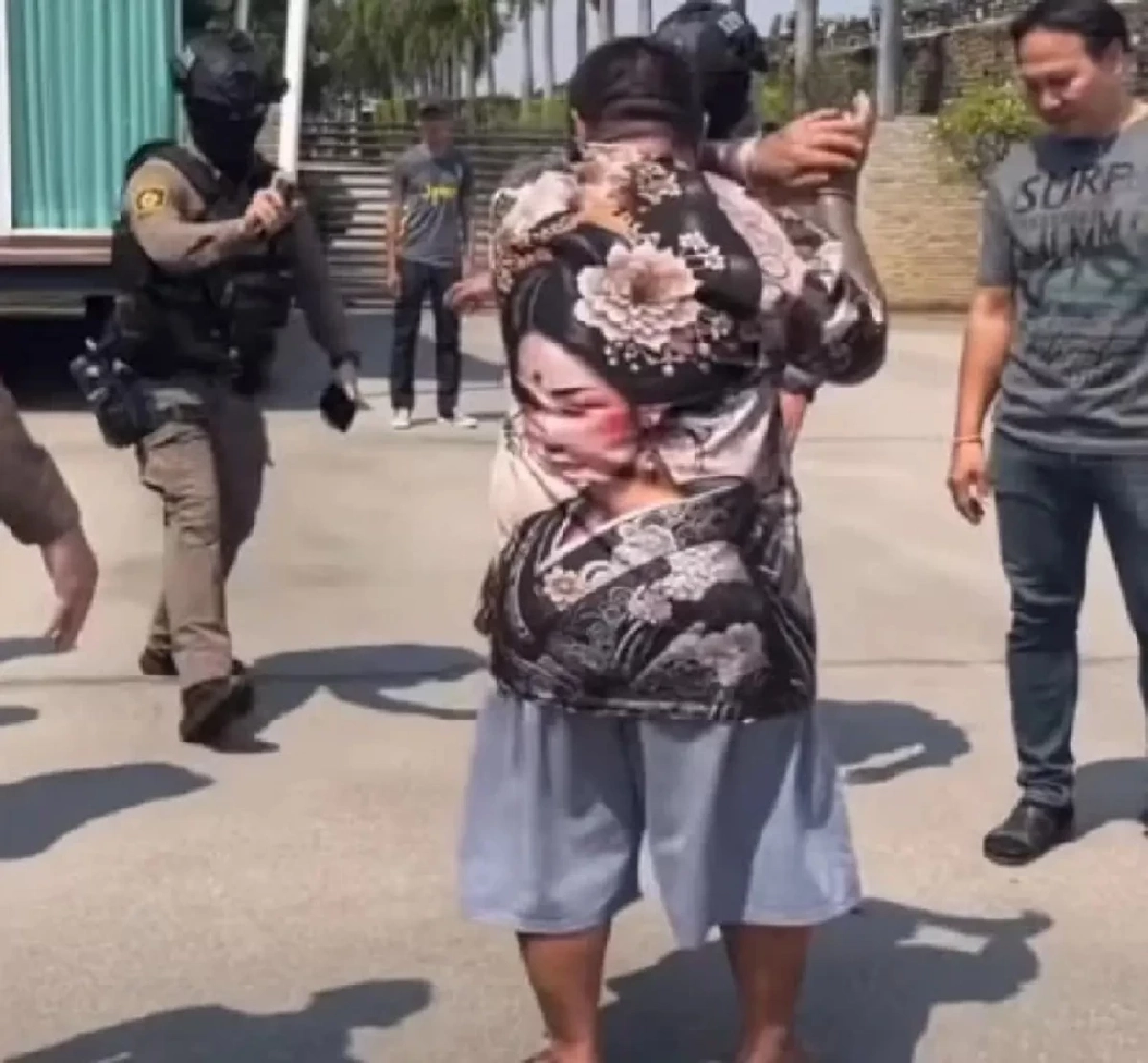 มาแล้ว "เพลง ชนม์ทิดา" อัปเดตล่าสุด หลังหนุ่มคลั่งบุกบ้านรัว 4 นัด