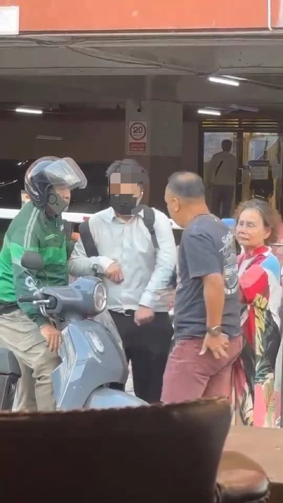 เปิดพฤติการณ์ หนุ่มจีนแก๊งคอลเซ็นเตอร์ หลอกป้าวัย74 สูญเกลี้ยงครึ่งล้าน