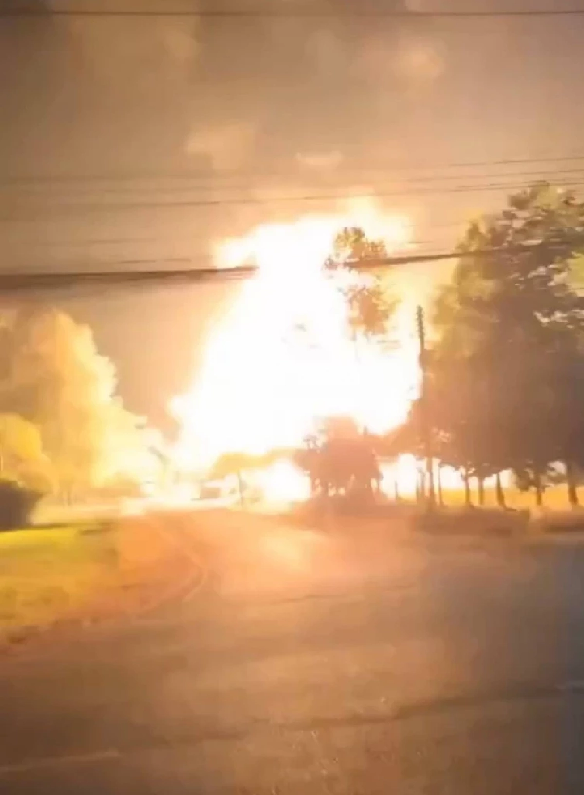 ชาวบ้านชายแดนกังวลคลังแสงระเบิด พบโดรนปริศนาบินว่อนเตรียมอพยพ