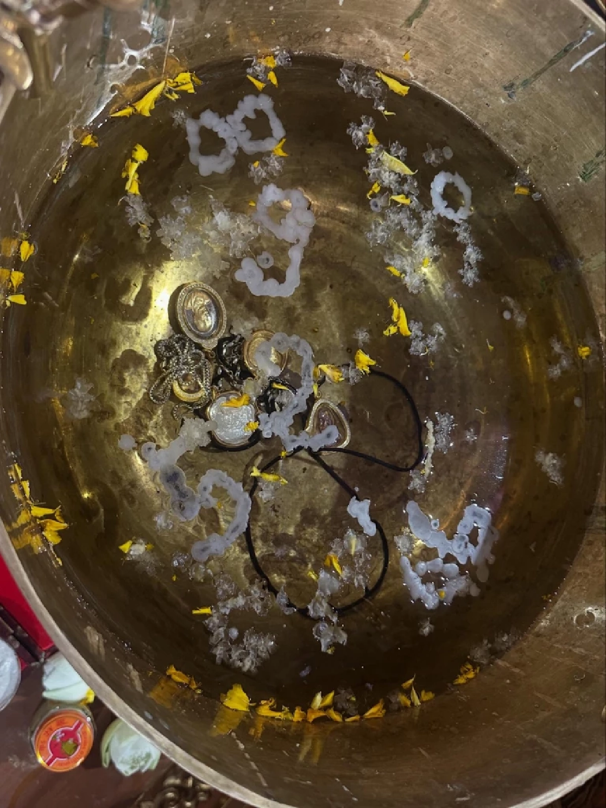 ต๊อด ปิติ โชว์เลขขันน้ำมนต์ หลวงปู่ศิลา พิธีบวงสรวงมงคล