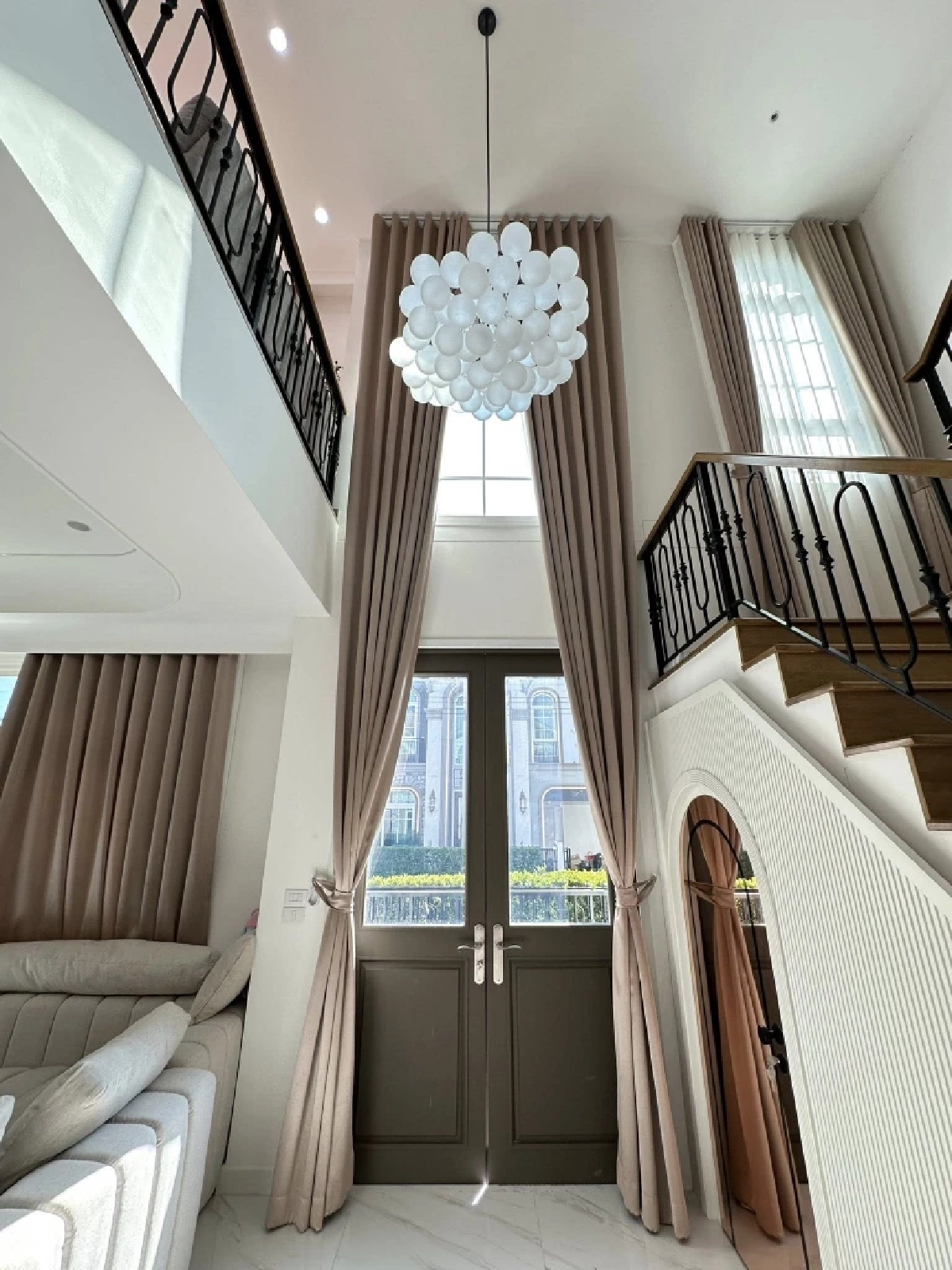 ย้อนโพสต์ "ไข่ขาวลูกแมร๊" เปลี่ยนชะตาเจ้าของ ก่อนจากไปกะทันหัน