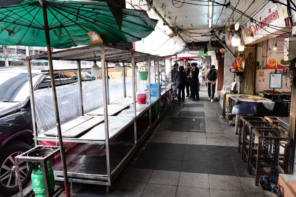 กทม. สั่งจัดระเบียบ 6 จุดค้าขายบางซื่อ แก้กีดขวางทางเท้า