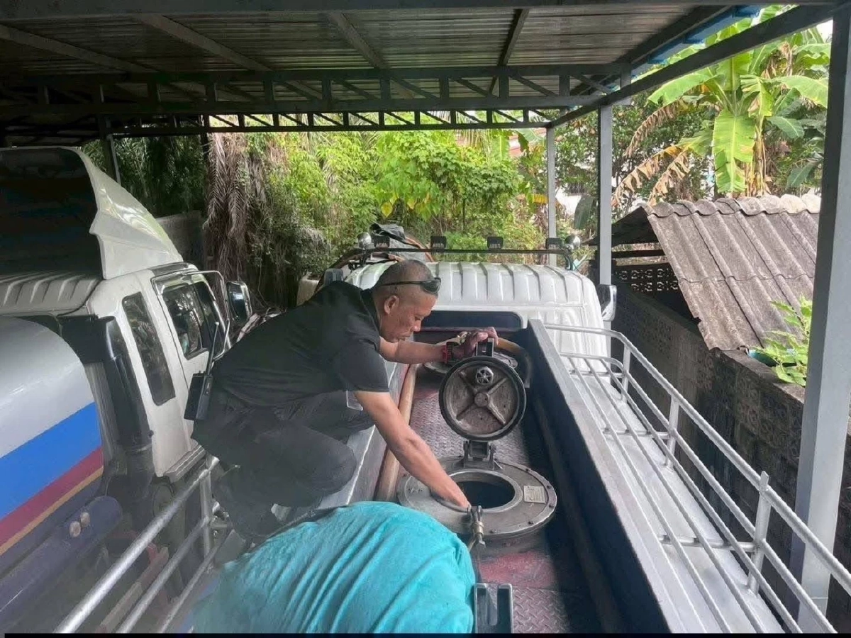 แม่ทัพภาคที่ 4 สั่งการด่วน! บุกทลายโกดังน้ำมันเถื่อนรายใหญ่