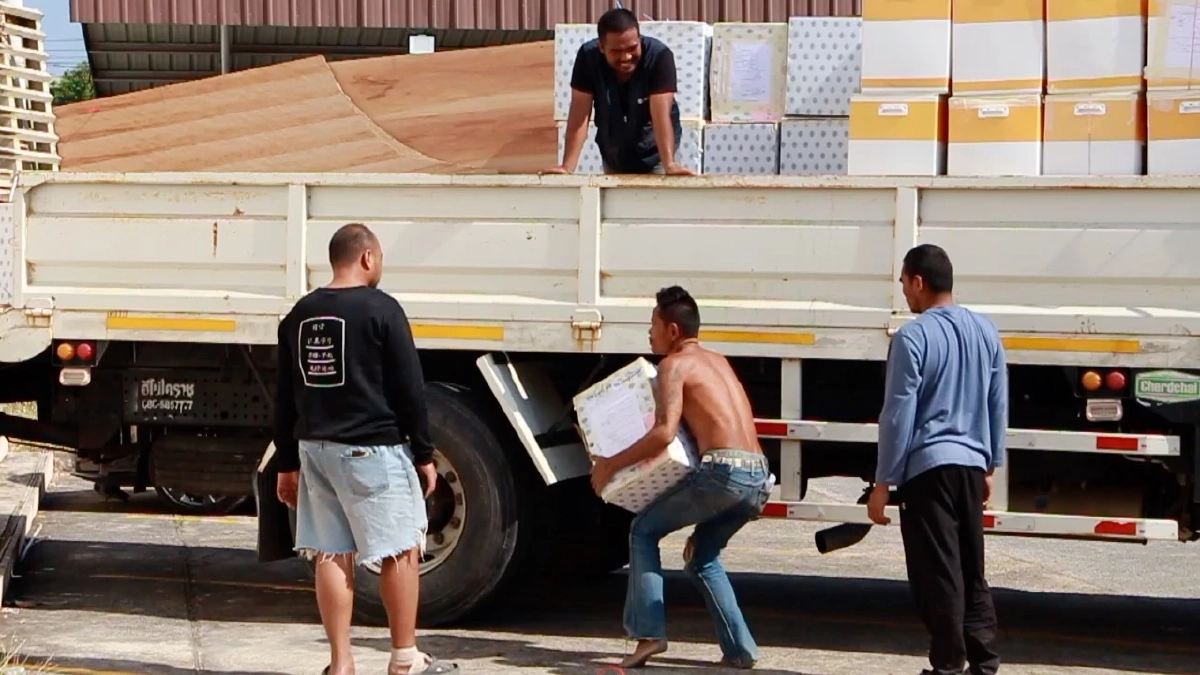 ผู้สมัคร ปชน. ยื่น กกต.ขอนแก่น ขอให้นับคะแนนเลือกตั้งเขต 3 ใหม่