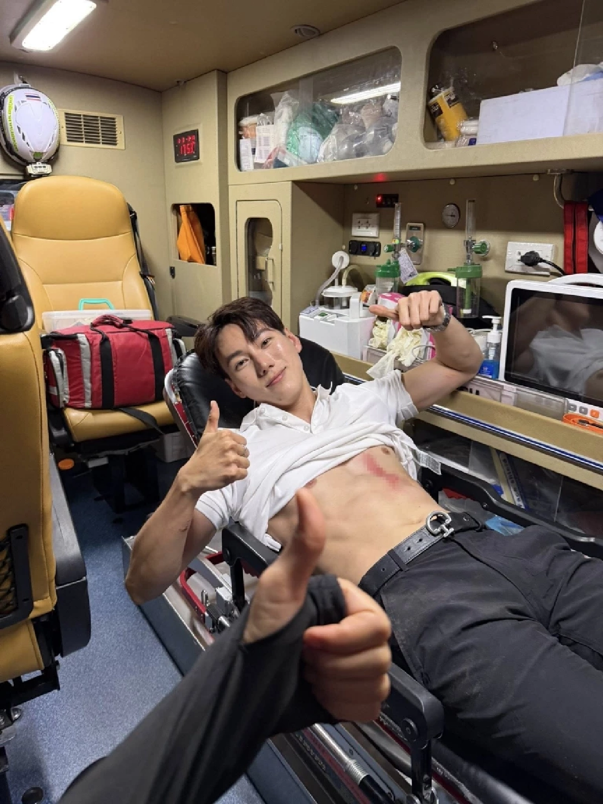 เปิดสาเหตุ "ยูทูบเบอร์ดัง" ตกม้าเจ็บหนัก รอดปาฏิหาริย์