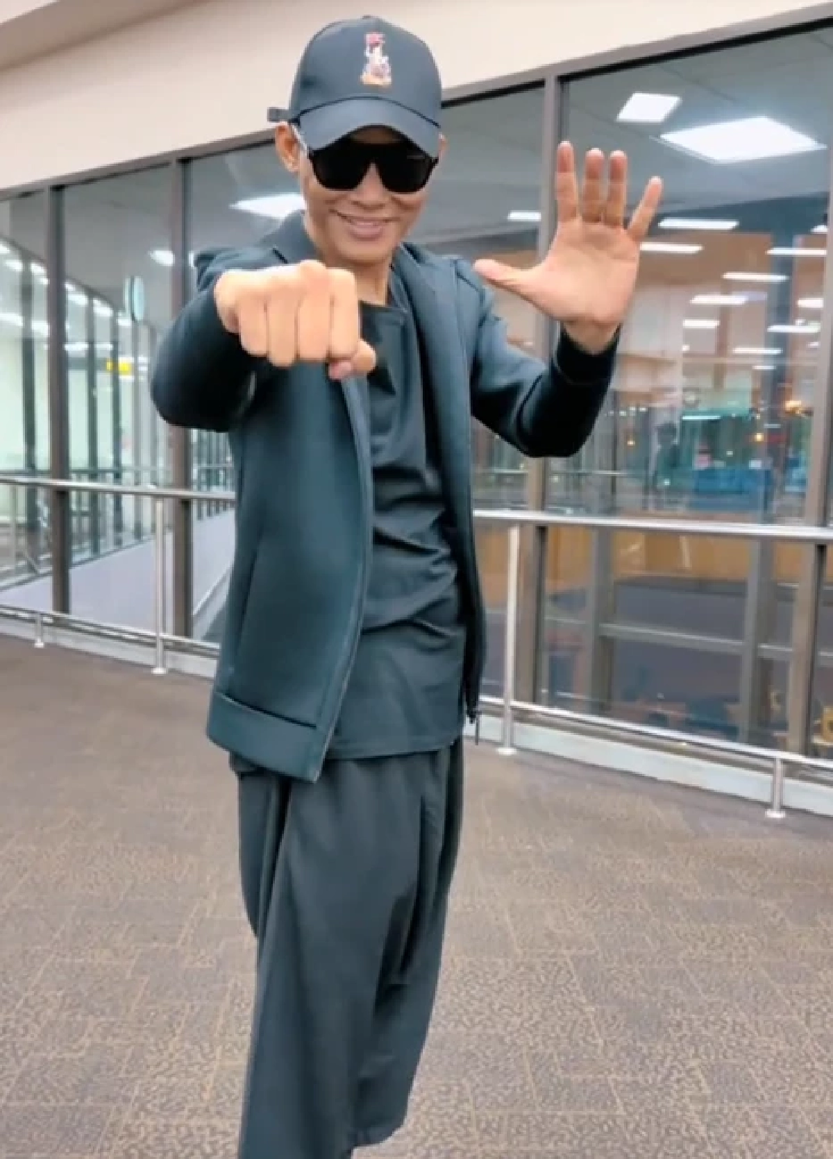 ถึงกับห่วง "จา พนม" สาเหตุซูบผอม ที่แท้ป่วยมะเร็งในถุงน้ำดี