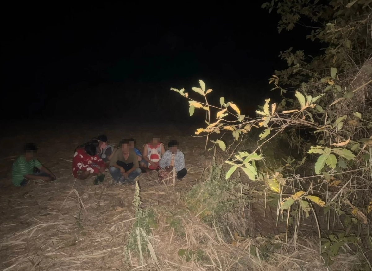 กกล.บูรพา รวบ 9 คนไทยลอบข้ามแดนช่องทางธรรมชาติ อรัญประเทศ