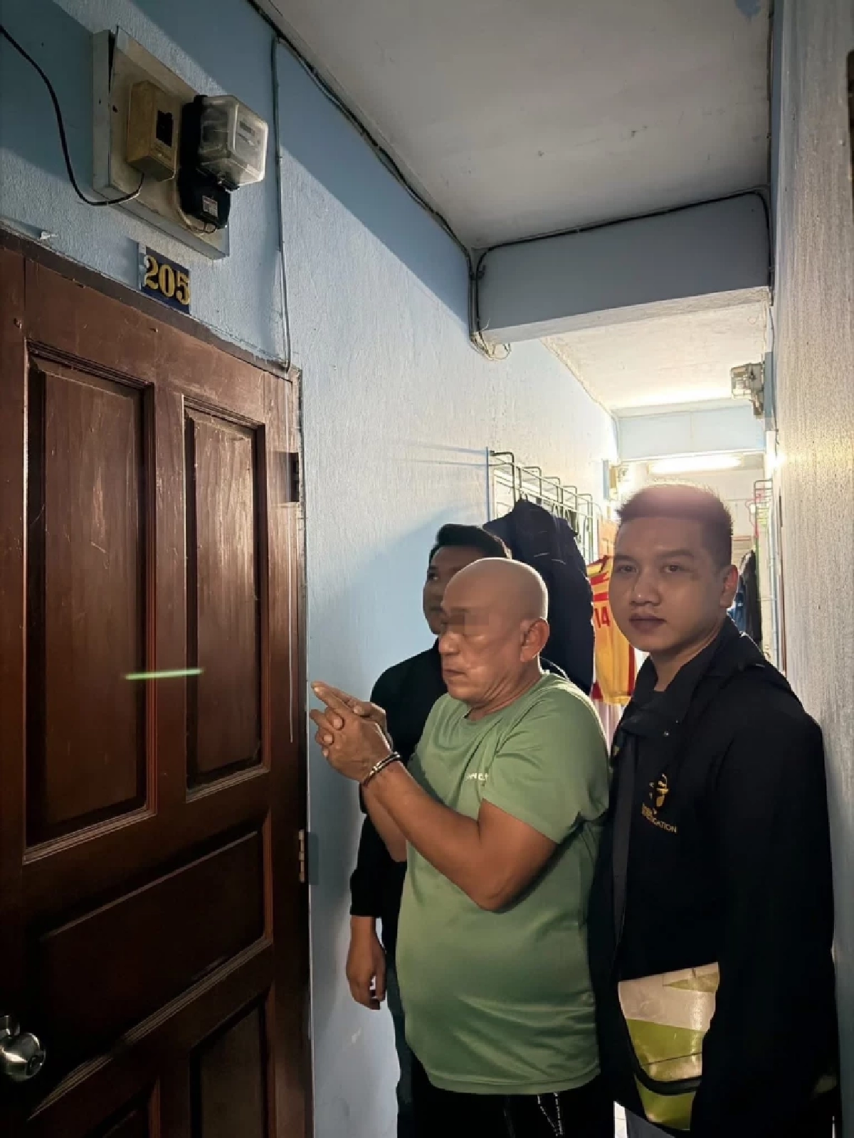 รวบโจรแสบ ทำทีซื้อน้ำพริก 10 บาท ฉวยโอกาสฉกเงินสด–ทองคำ