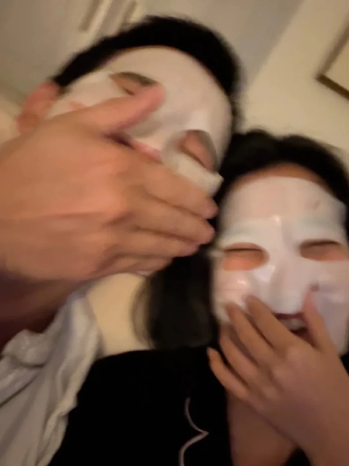 ไม่ต้องเดา "พิธา-ก้อย" ลงรูปคู่สุดหวาน ตอกย้ำข่าวลือหลังรูปหลุด