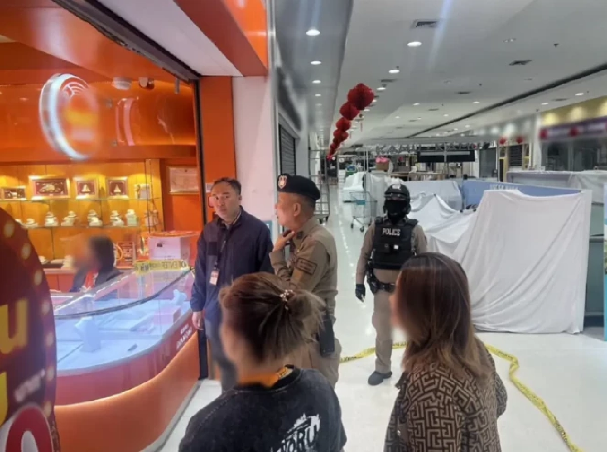 รู้ตัวแล้วคือใคร มือชิงทอง 149 บาท กลางห้างดัง มูลค่ากว่า 11 ล้าน