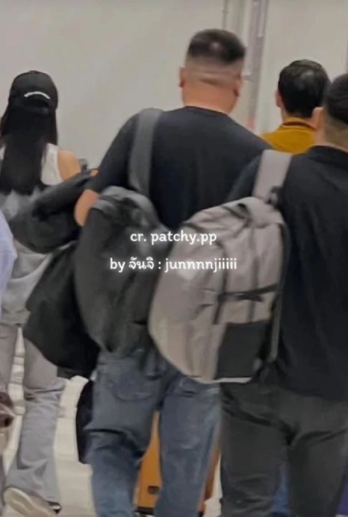 ฮือฮาสนั่น เปิดภาพหลุด "ทิม พิธา" ควงดาราดัง เที่ยวต่างประเทศ